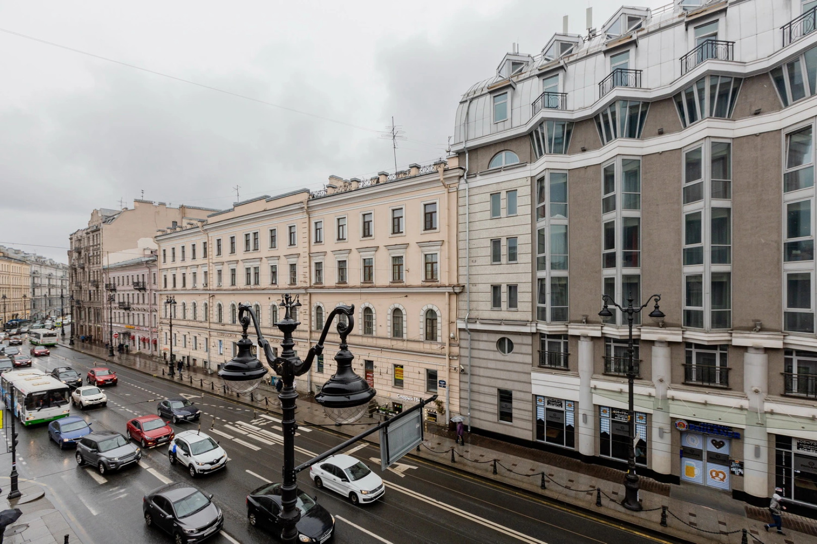 Апартаменты SpbStay с сауной на Невском проспекте 124