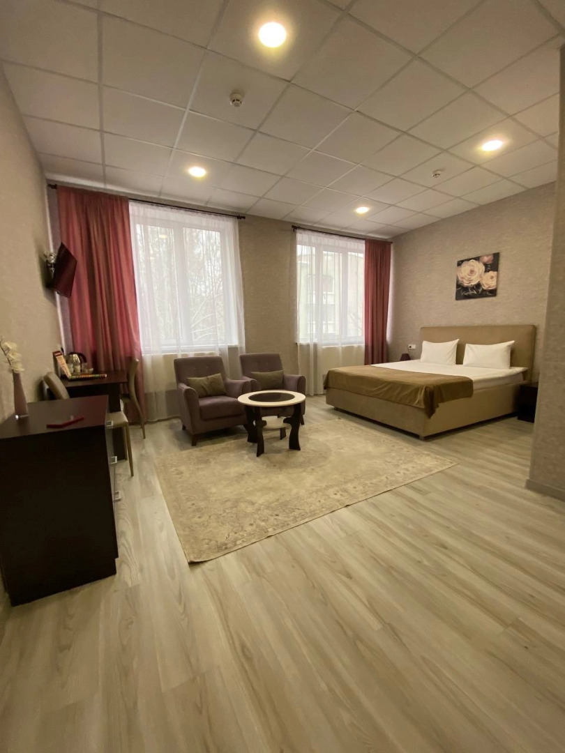 Отель Премьера