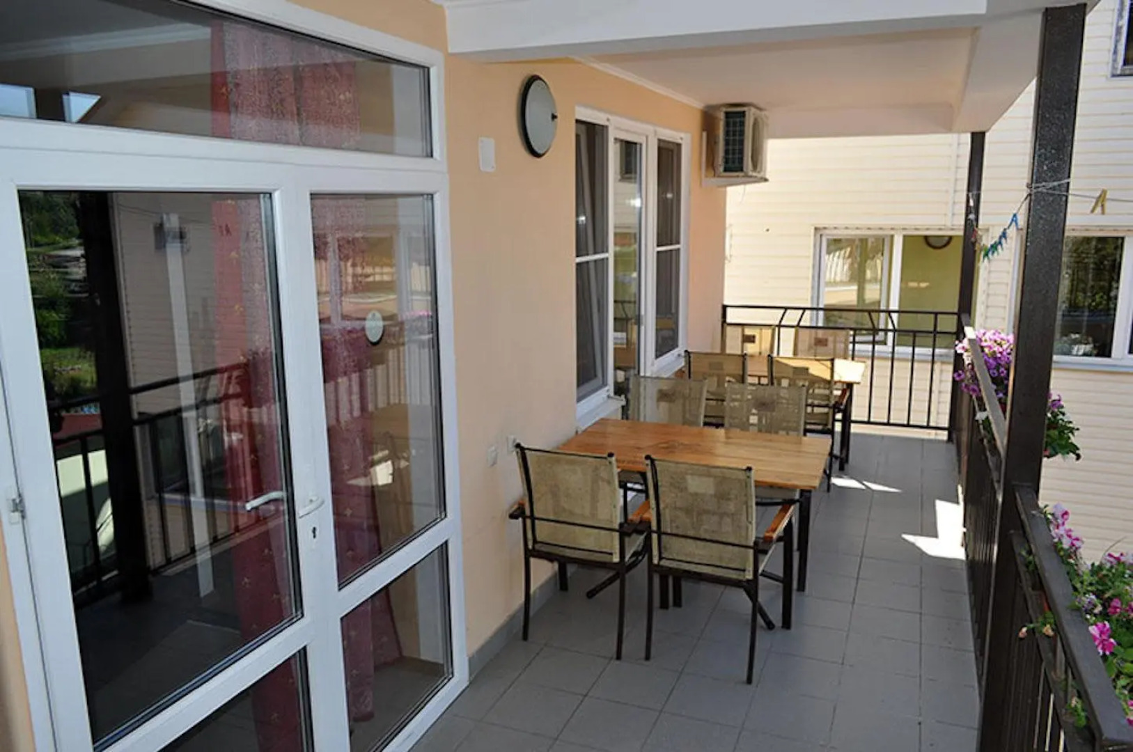 Жилые помещения Золотой песок