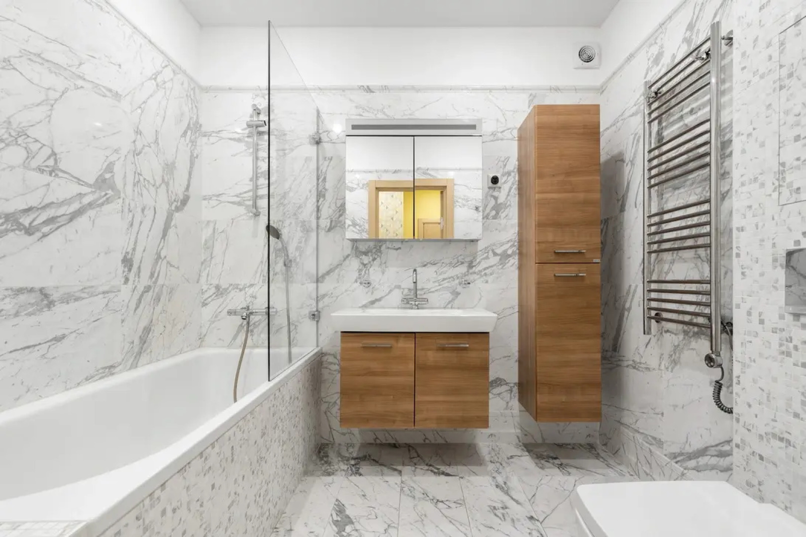 Апартаменты LetYourFlat "Ensemble"