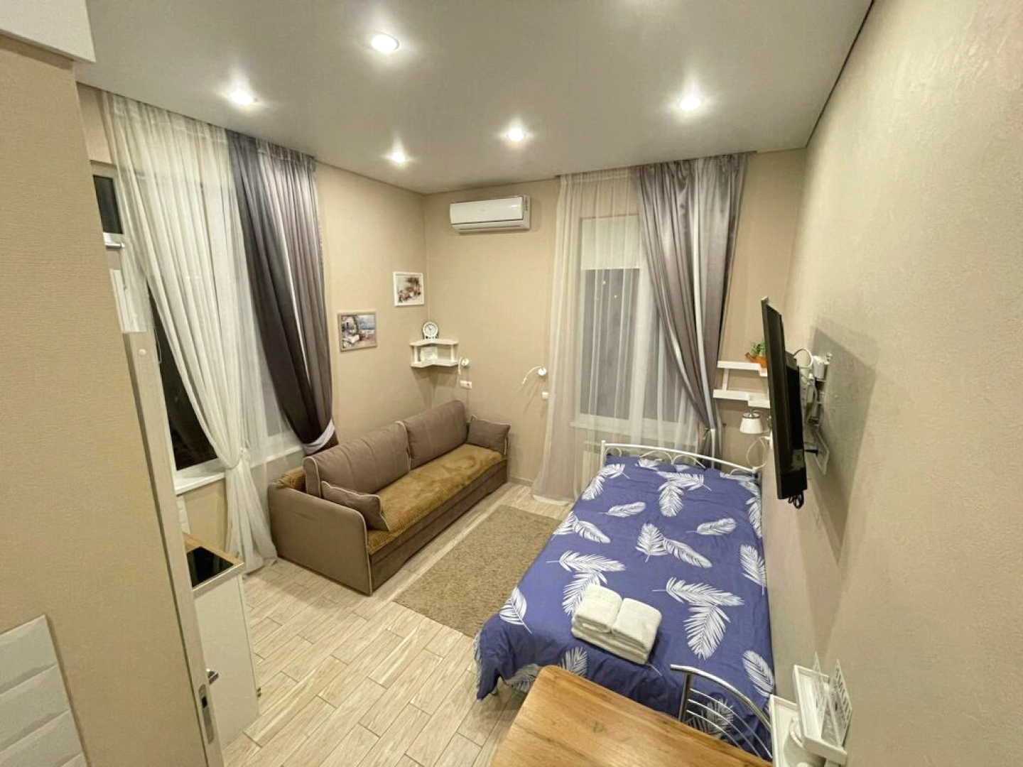 Апартаменты Шарден Кортъярд