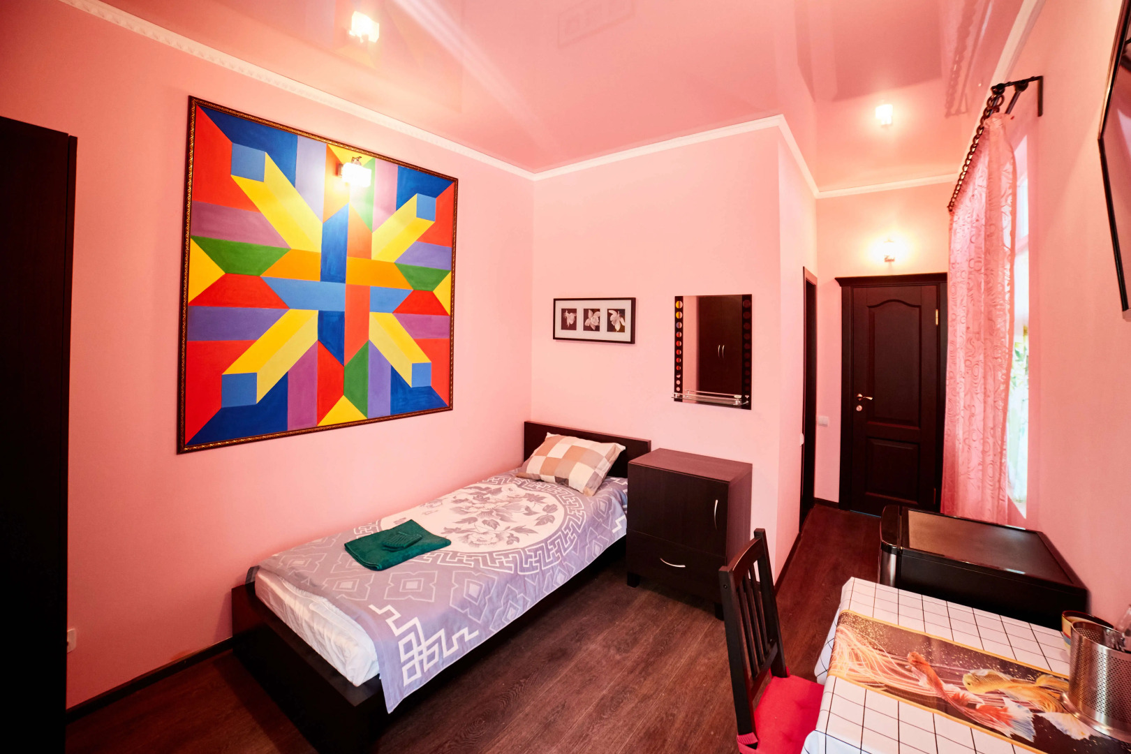 Отель Нарзан Вест