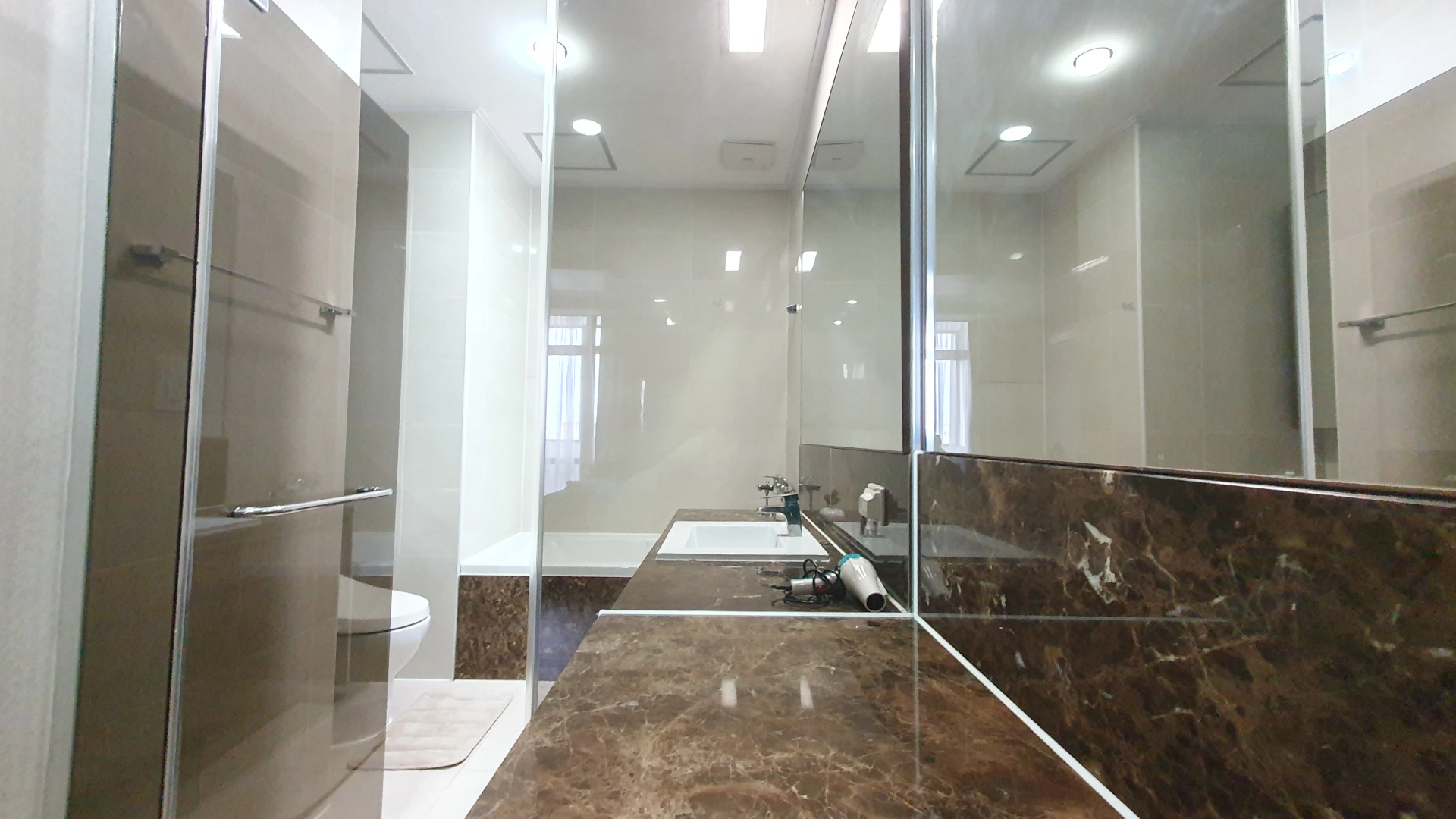 Апартаменты Luxury возле посольства США 14й этаж с шикарным видом на Мечеть Хазрет Султан