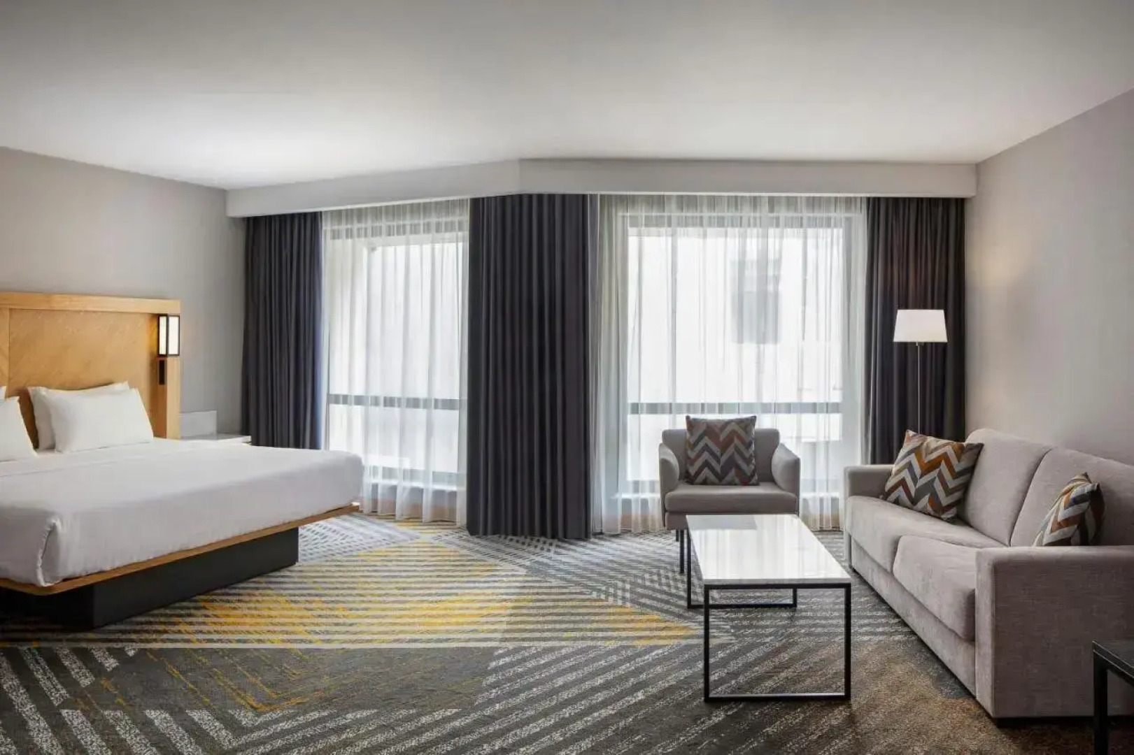 Отель Courtyard by Marriott Tbilisi