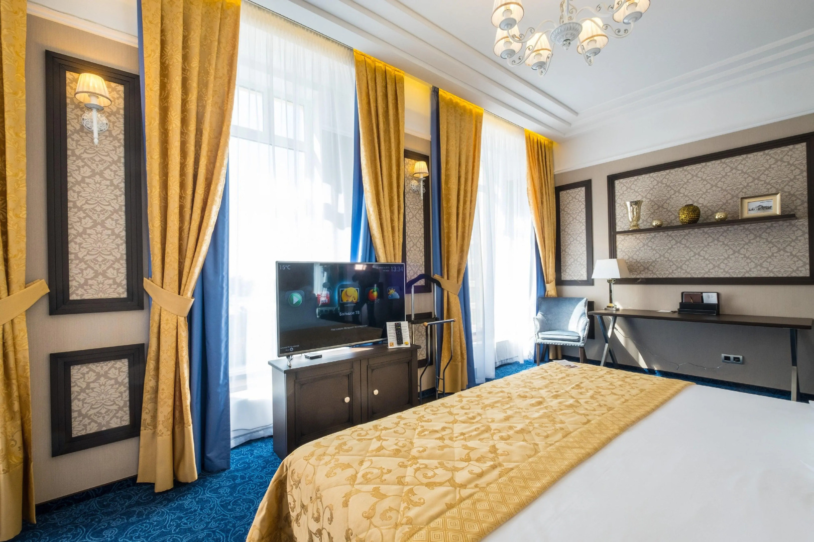 Отель Томь Ривер Плаза