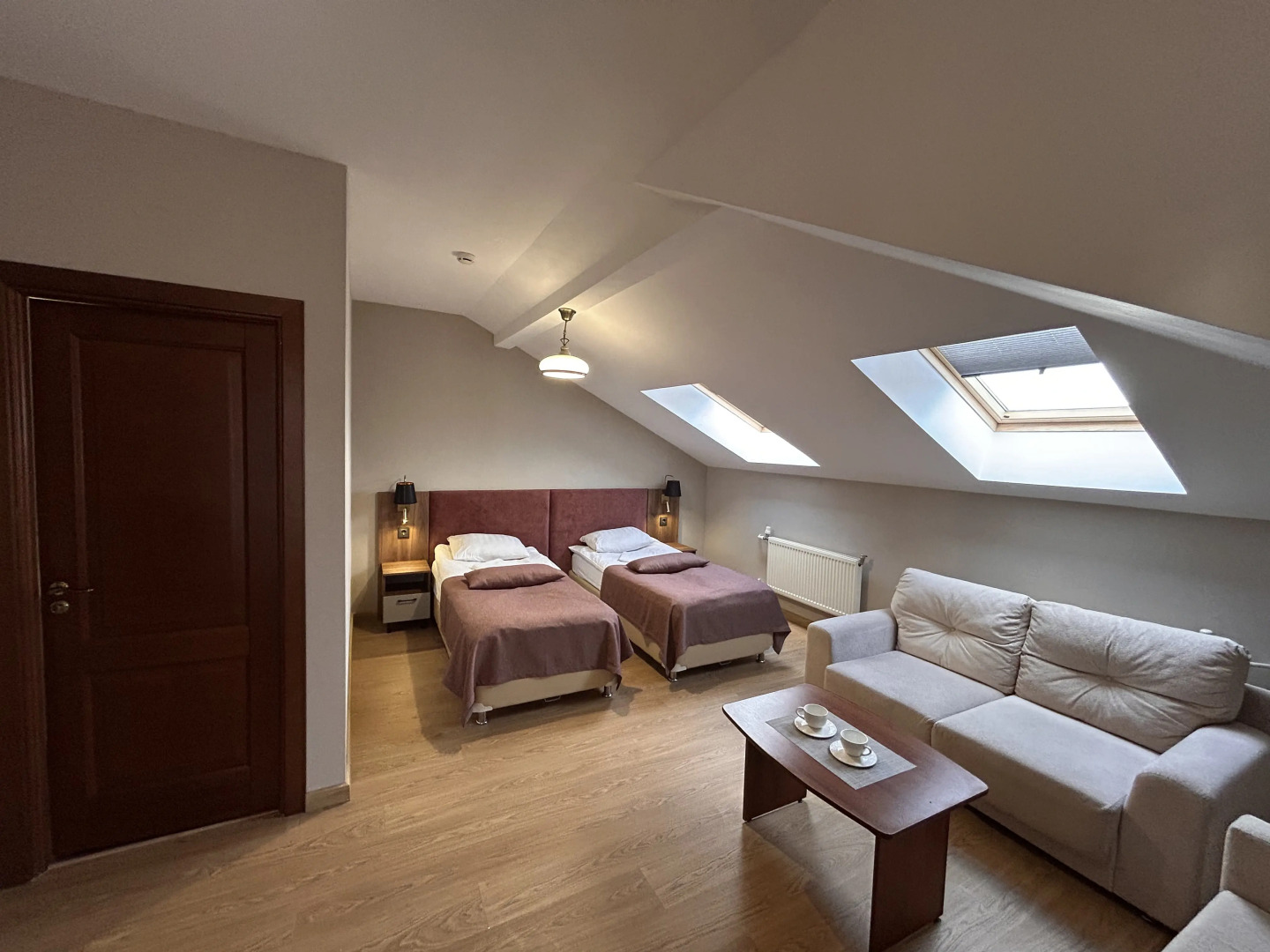 Отель Визави