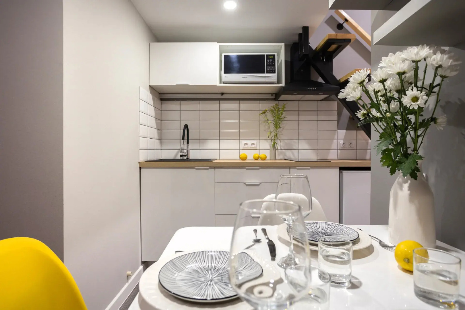 Апарт-Отель LetYourFlat Favorite Avenue 1