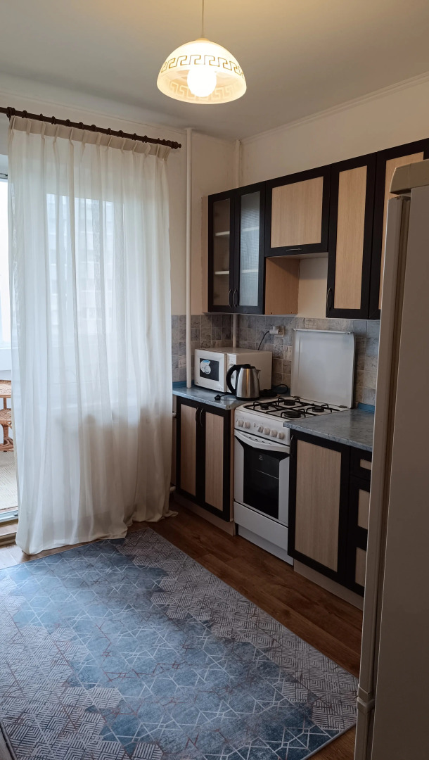 Квартира просторная в тихом месте