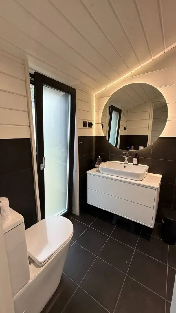 Частный Дом с шикарным видом на закаты с панорамной сауной и купелью