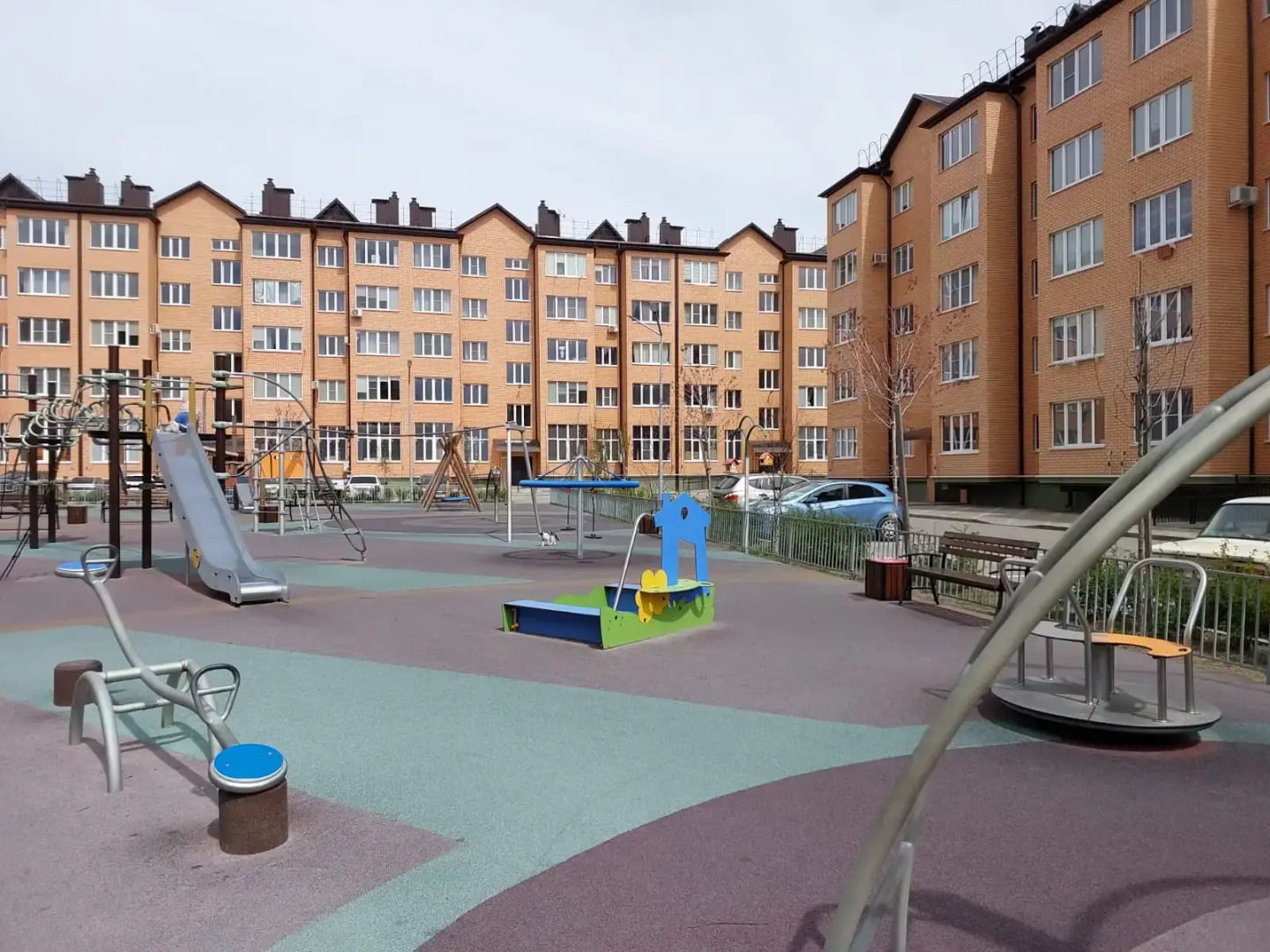 Квартира ПосуткаРу Просторная 15к4 Парк Победы и Питьевая галерея