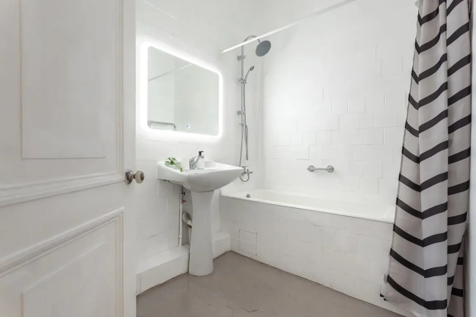 Апартаменты Улучшенные с Балконом