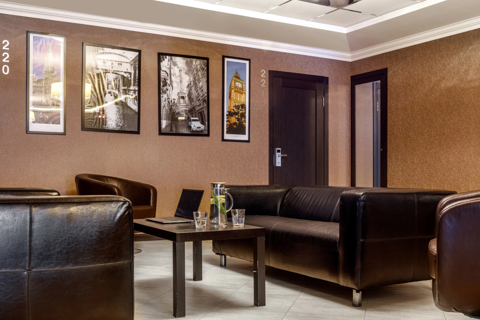 Отель Британика