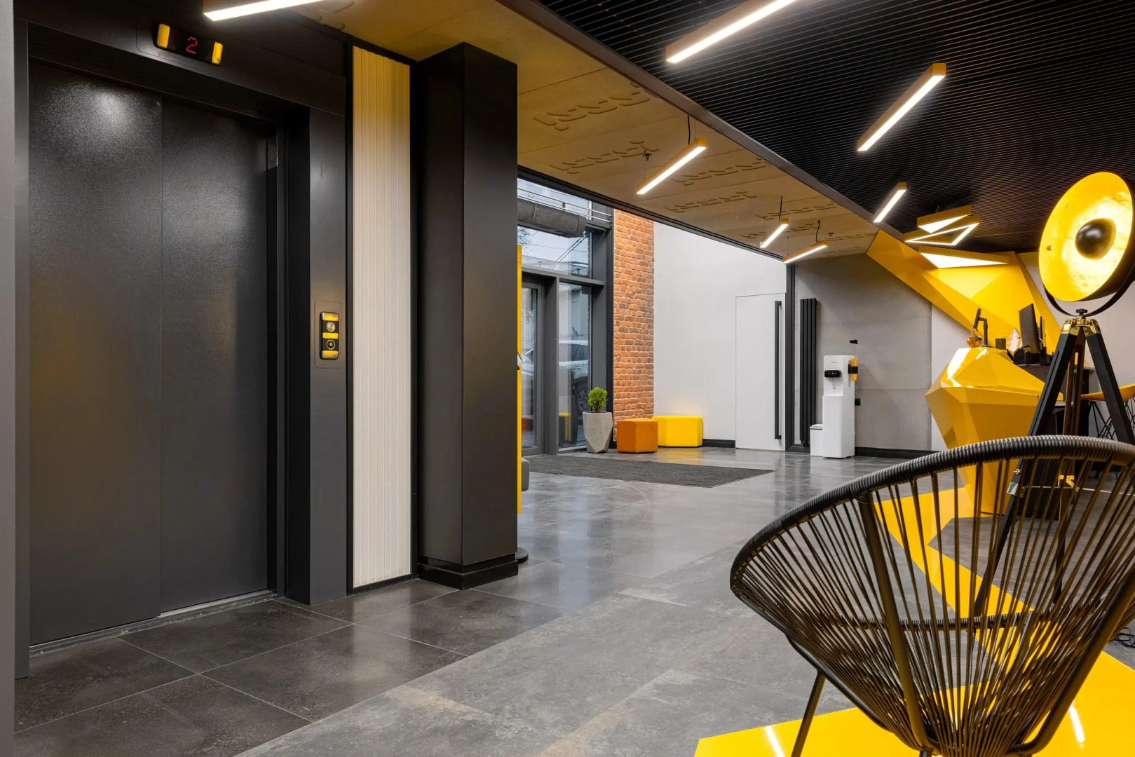 Апарт-отель izzziUP 4* COMMUNITY L&C