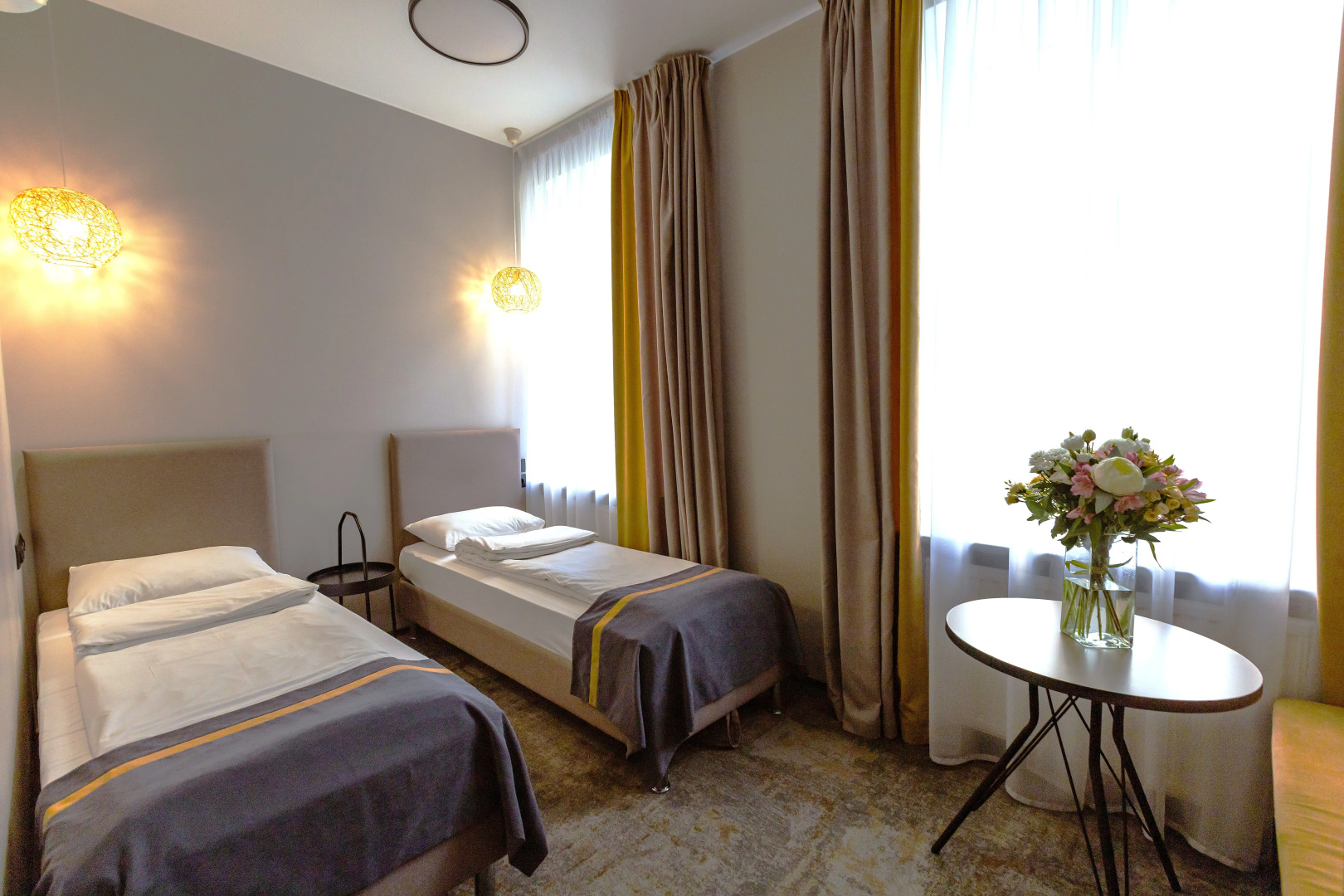 Отель Тесла