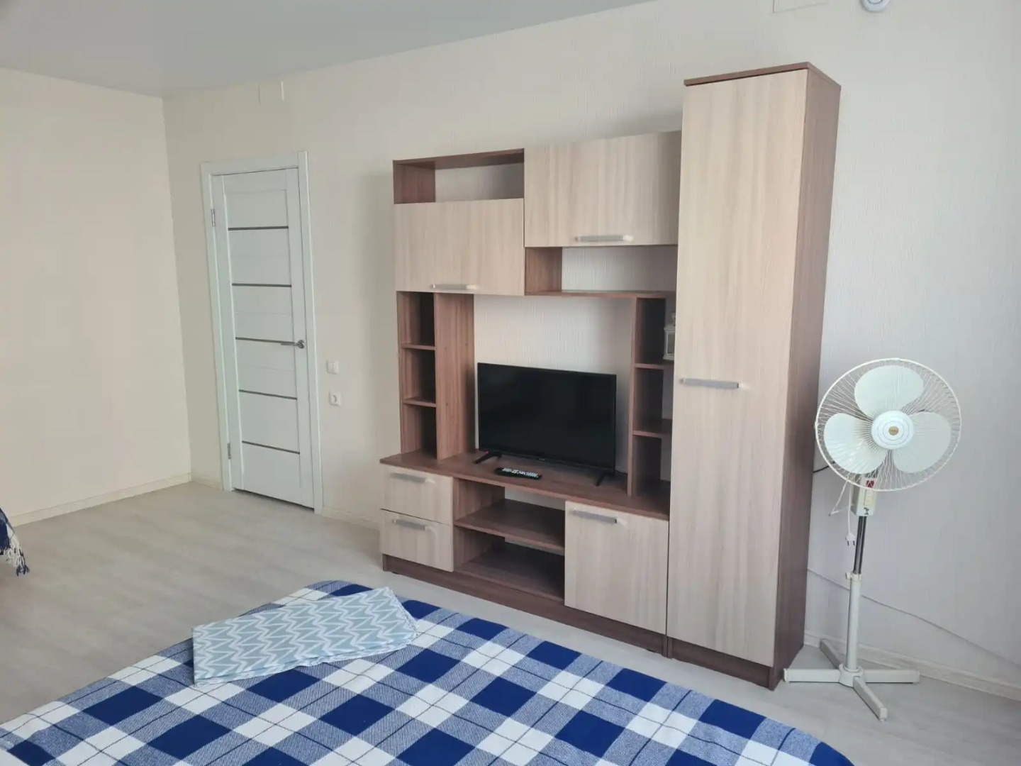 Apartments HomeHotel on Korablestroitelej avenue, bld. 62/1