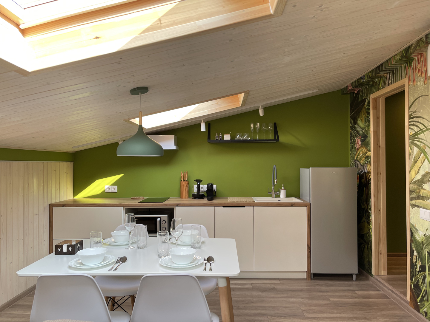 Апартаменты Тропики  MoreAparts