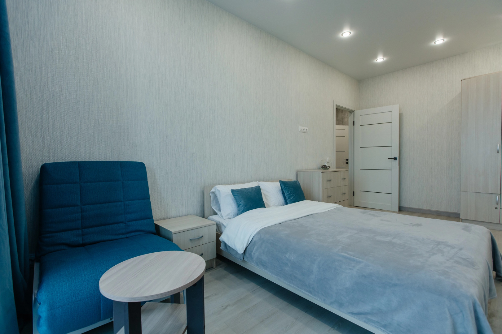 Квартира Комфортная Двухкомнатная с Видом на Реку