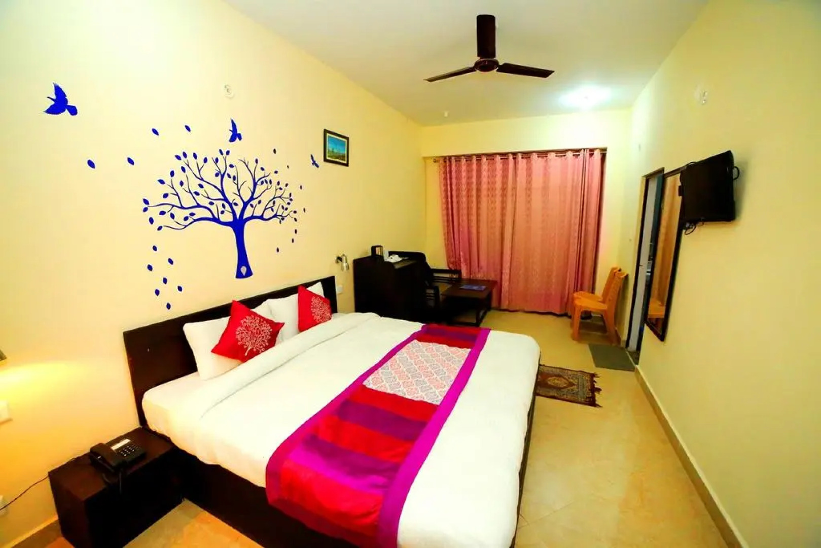 Отель Avlokan - A Budget Hotel in Nainital