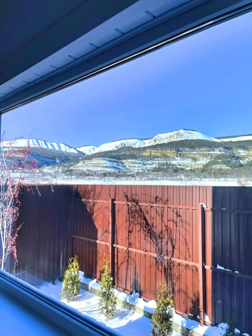 Частный дом с видом на горы