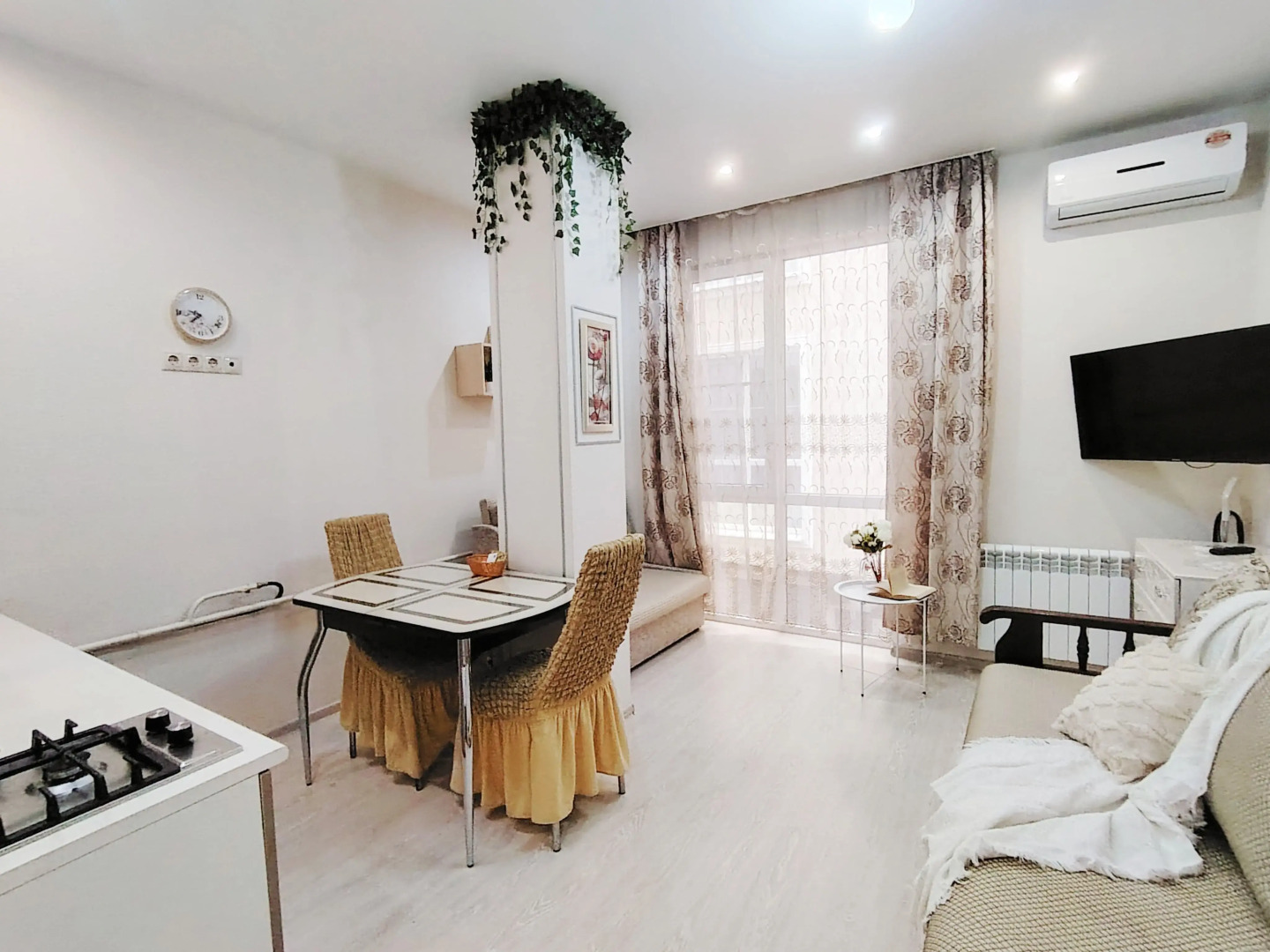 Квартира студия для 3х человек с кухонной зоной рядом с Олимпийским парком