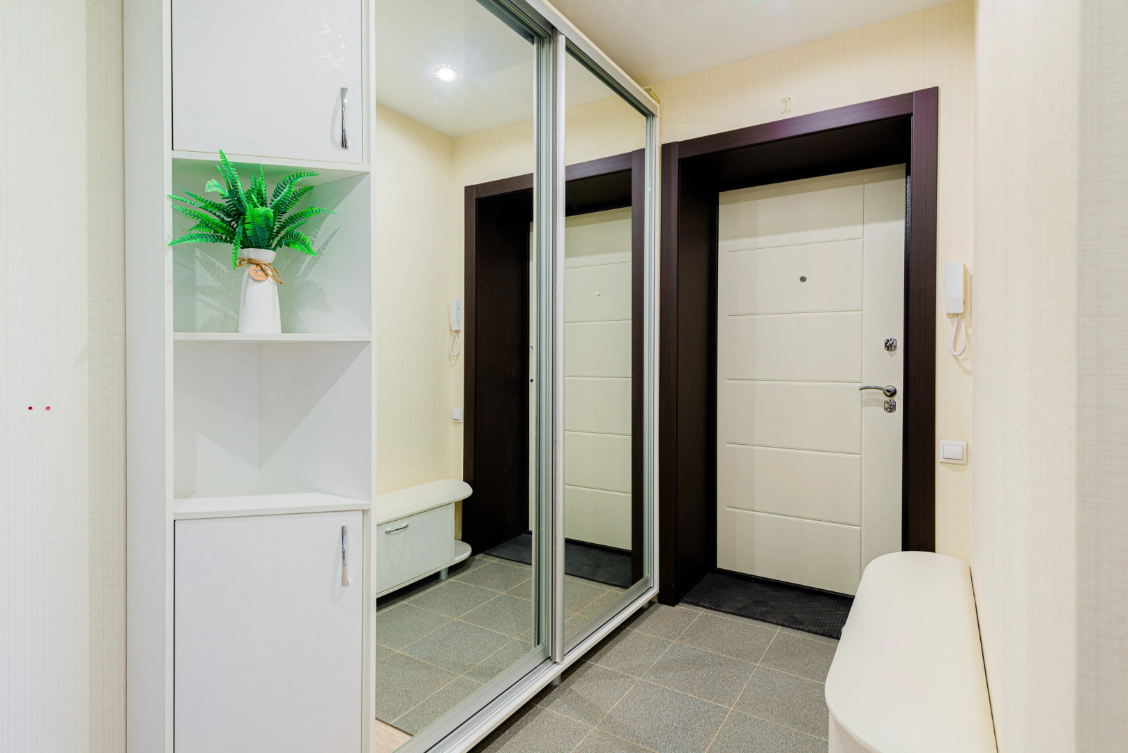 Квартира 2-к в центре на О.Волкова 3 от RentAp, 6 сп.мест