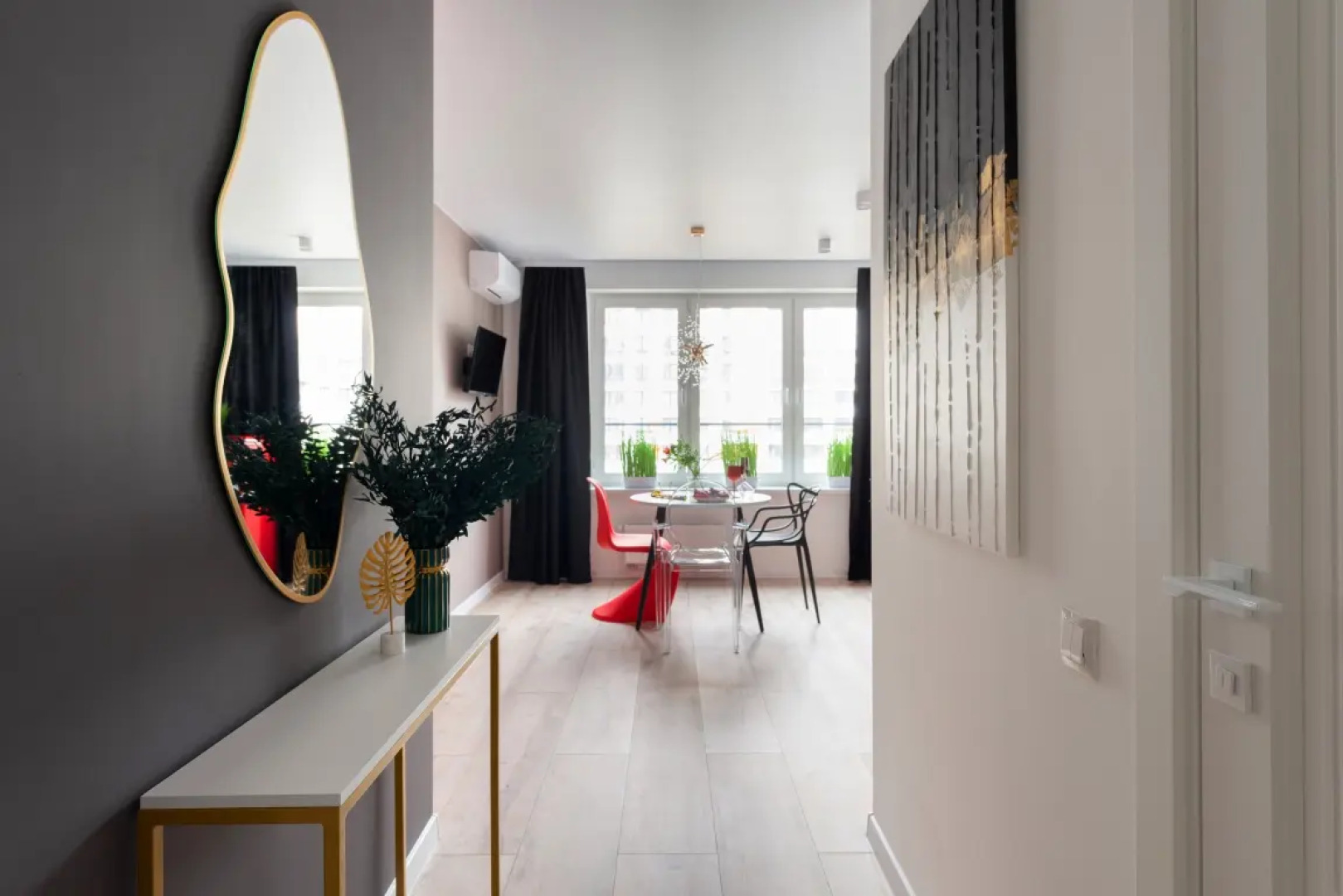 Апартаменты Novin House RED FLAT