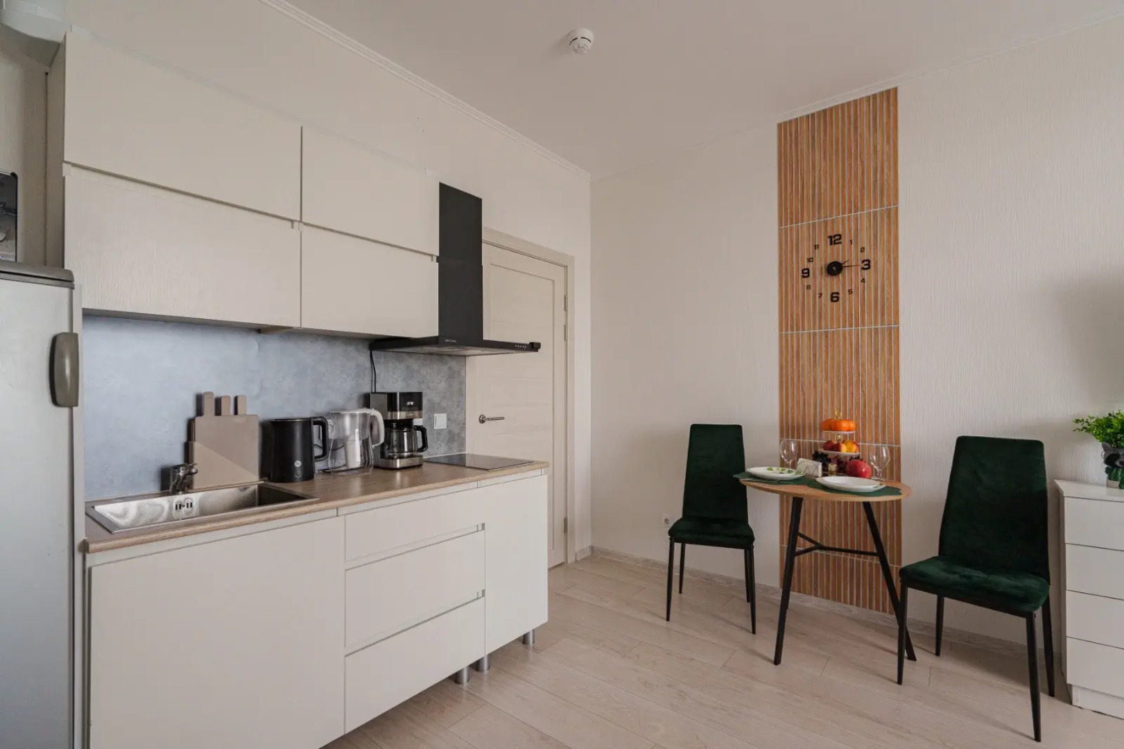 Квартира Сказочная Студия с Камином