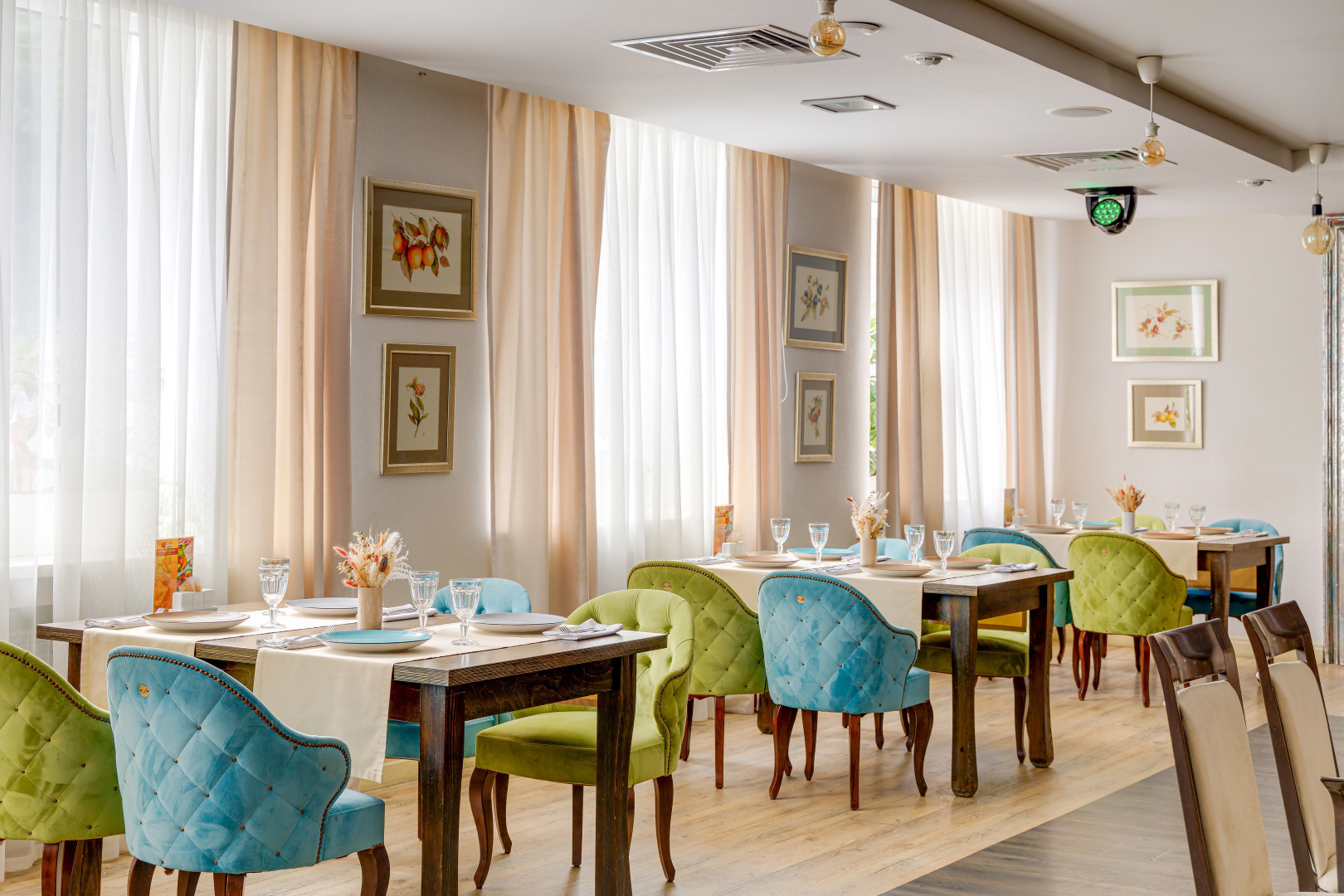 Отель Аврора