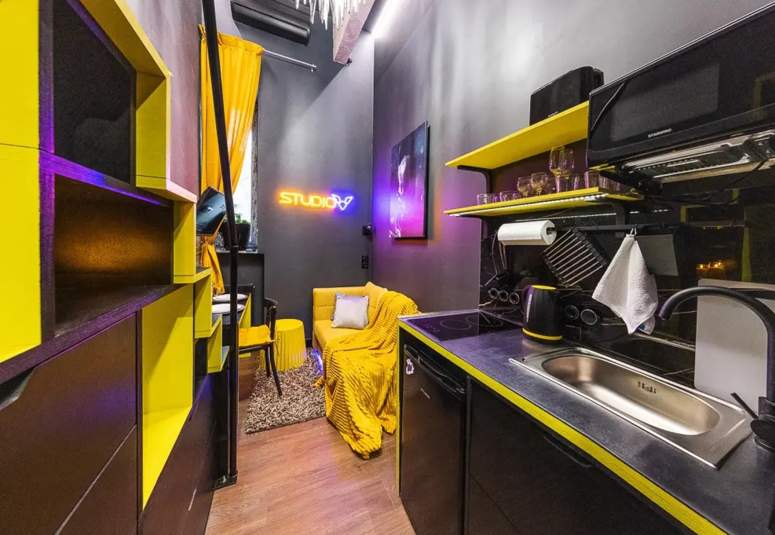 Апартаменты StudioV Batman