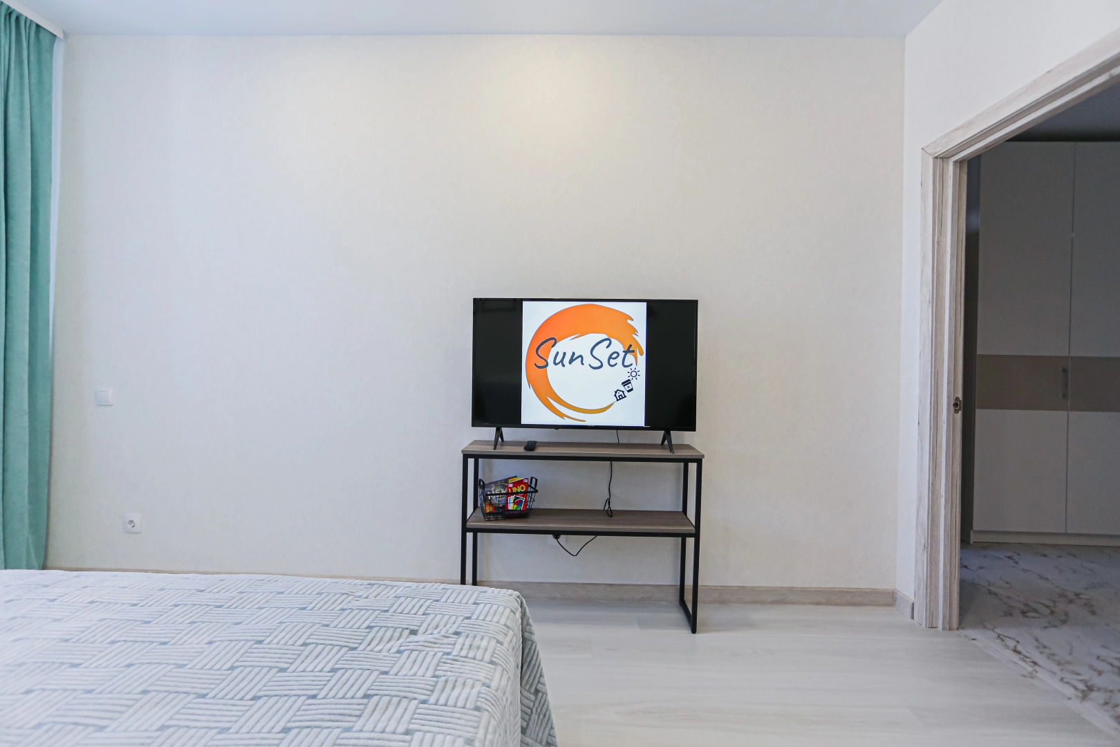 Апартаменты SunSet Академика Чазова