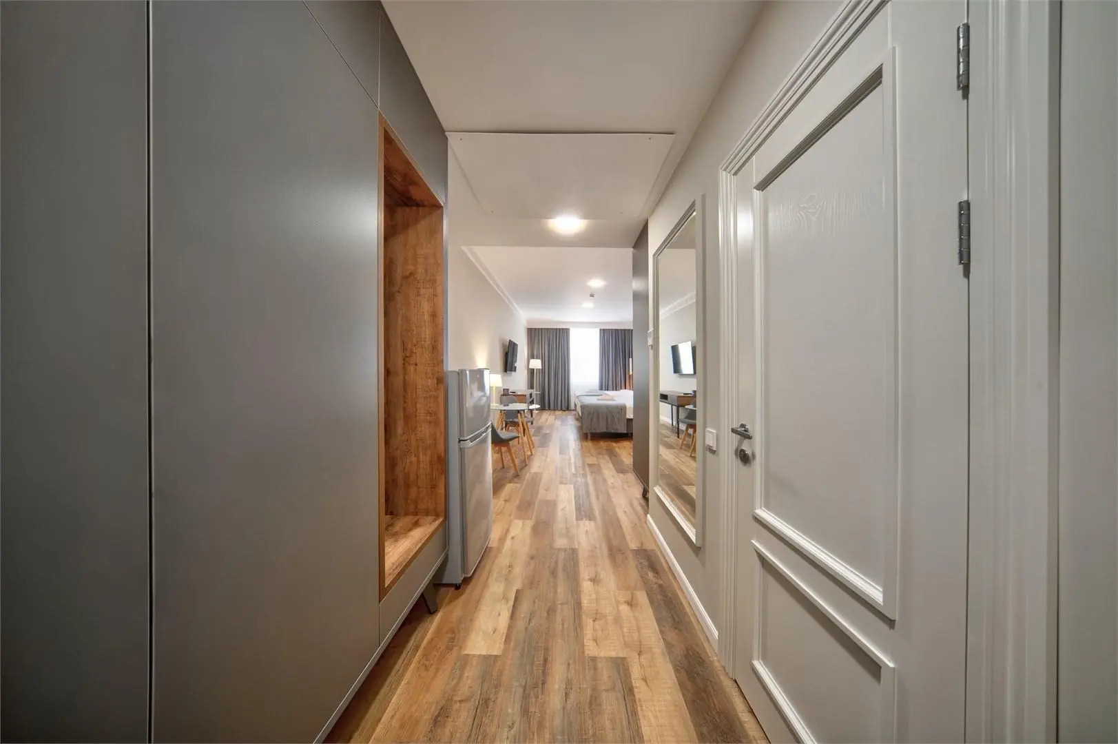 Хатти Апарт