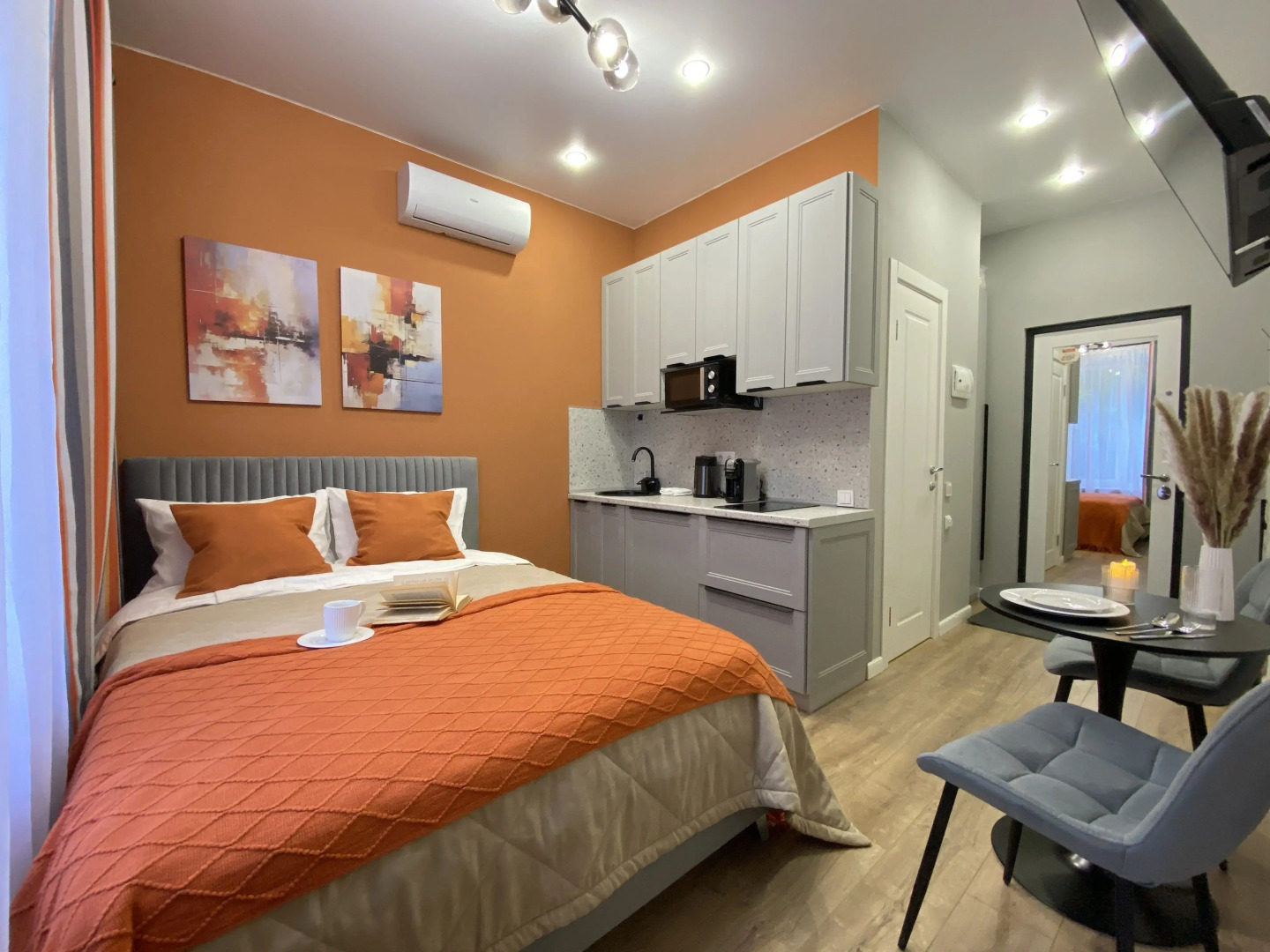 Квартира Дизайнерская студия на двоих