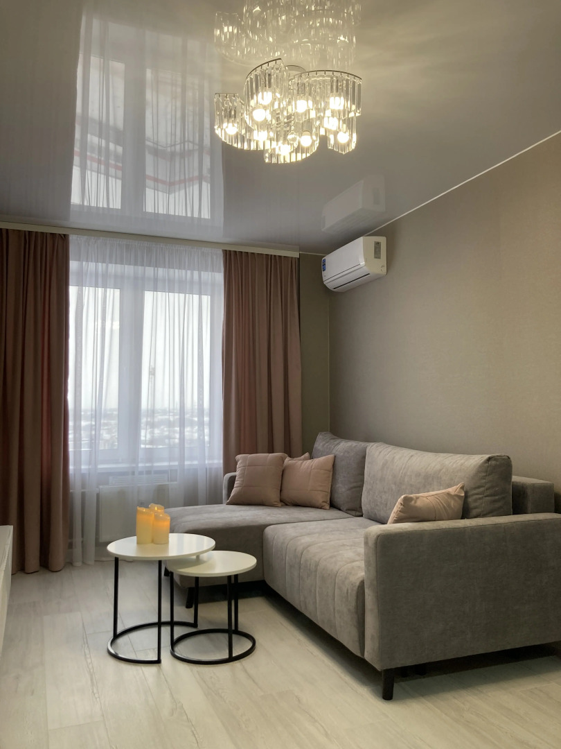 Апартаменты на Ижорского Батальона 17 с видом на город