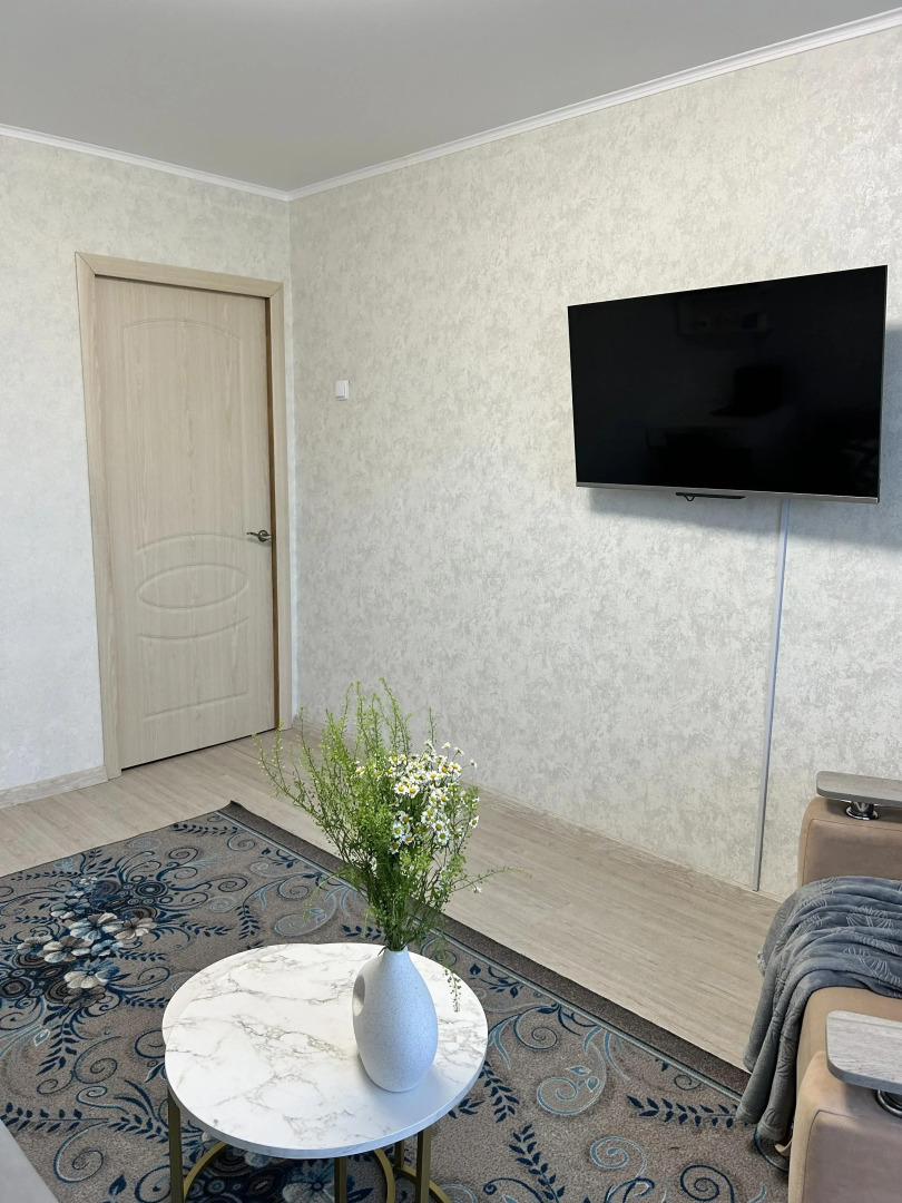 Квартира Двухкомнатная возле Парка Победы