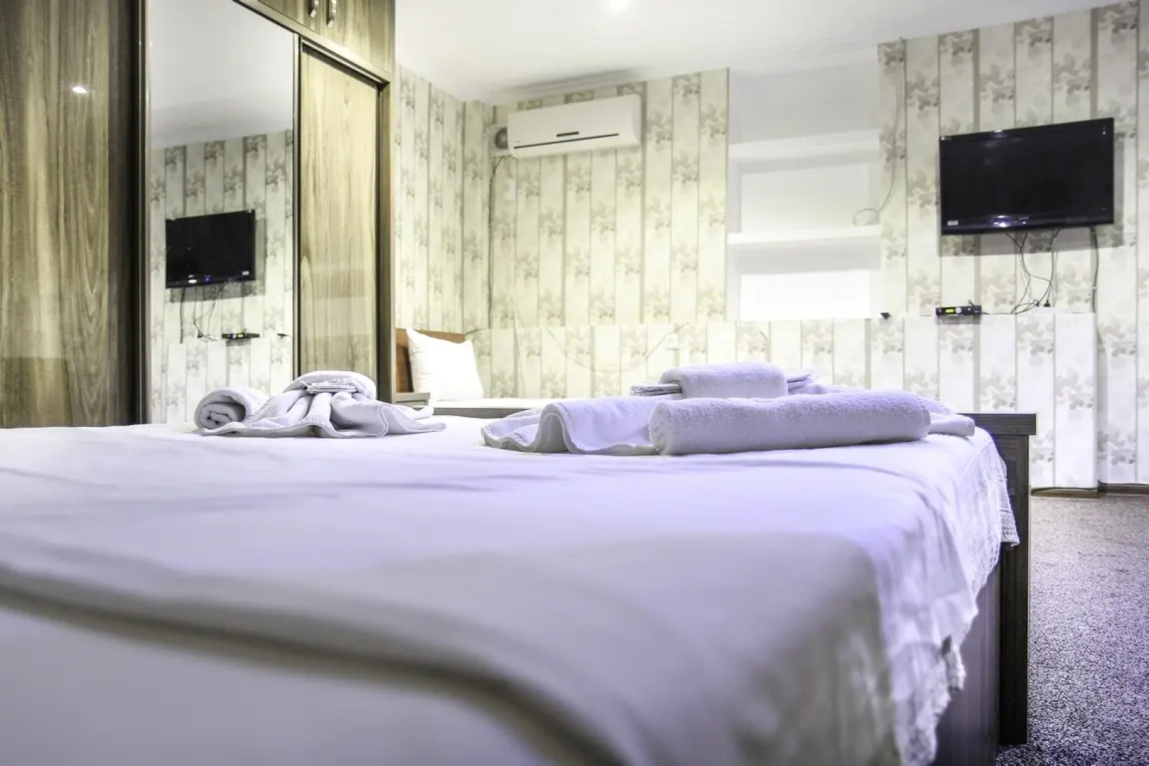 Отель New Palace Shardeni