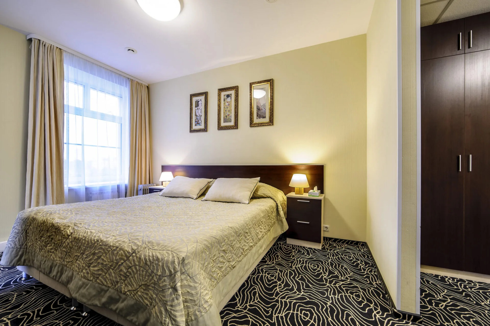 Отель Виктория