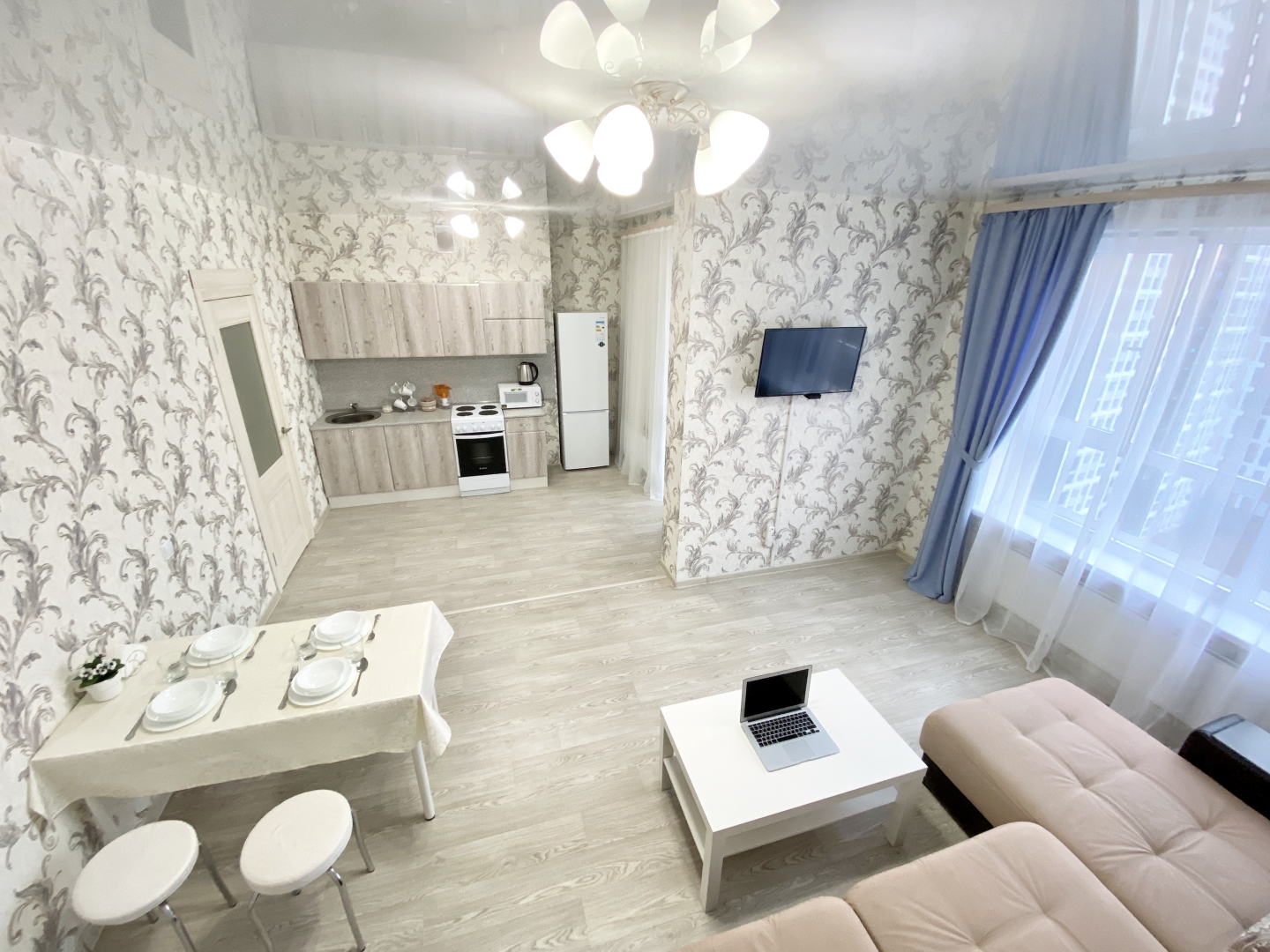 Апартаменты Двухкомнатные FSF Планета Уюта-Бесконтактный заезд