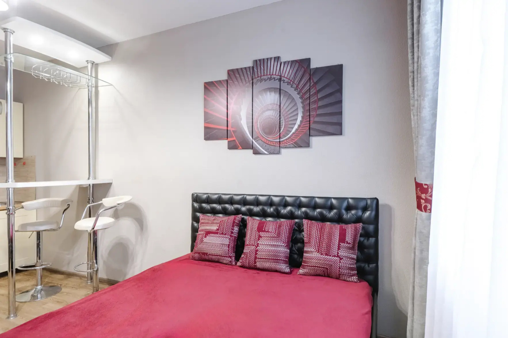 Апартаменты Алые паруса рядом с парком в центре города