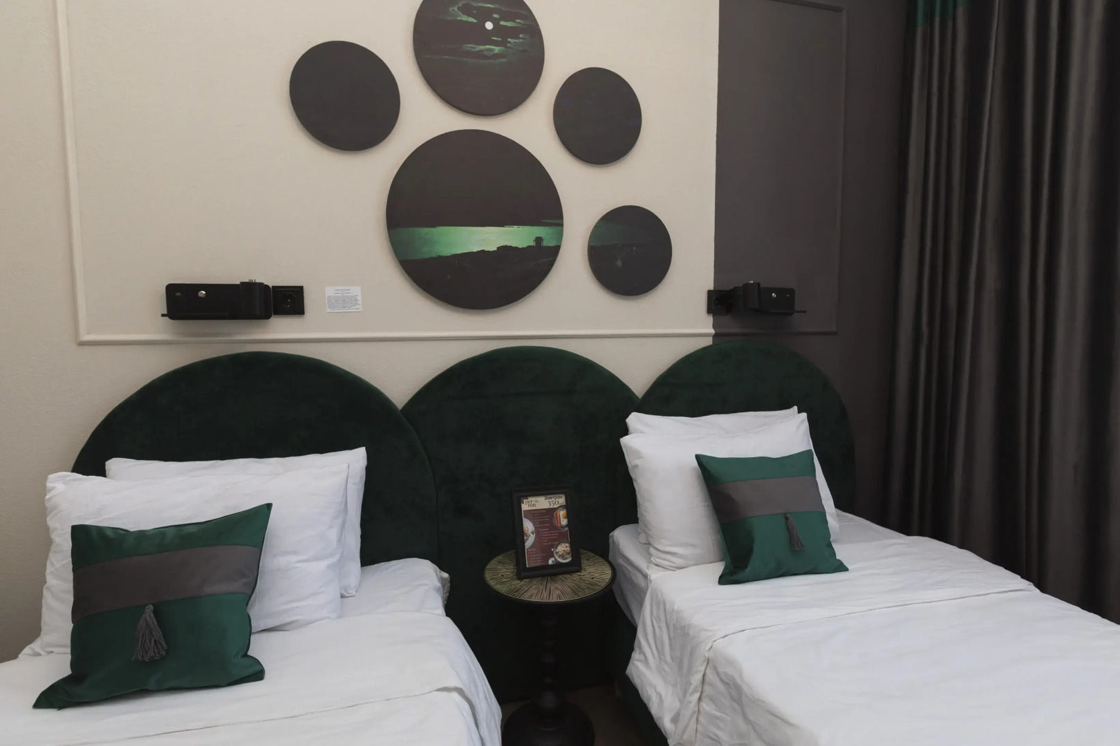 Отель "Перрон"