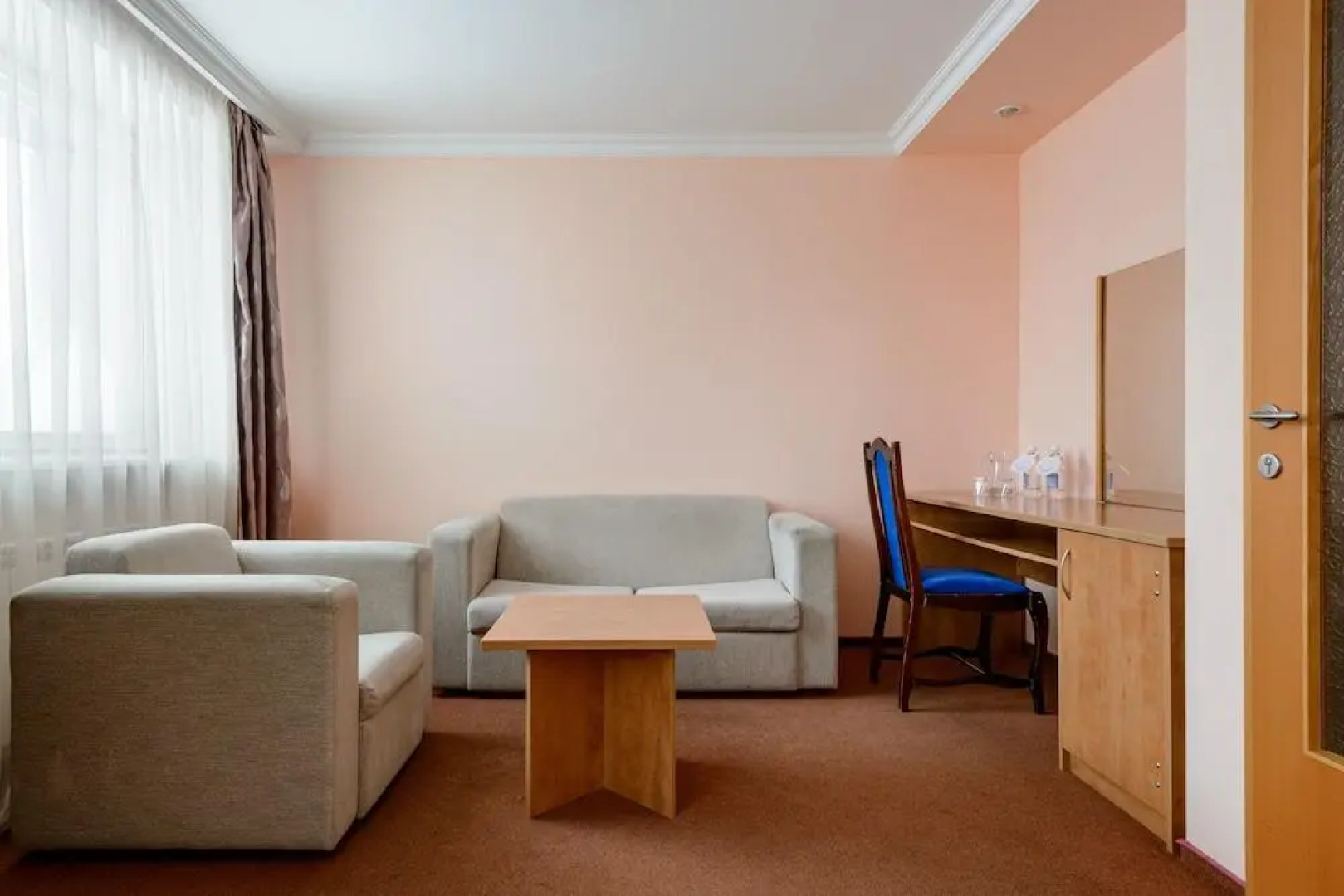 Азимут Отель Мирный