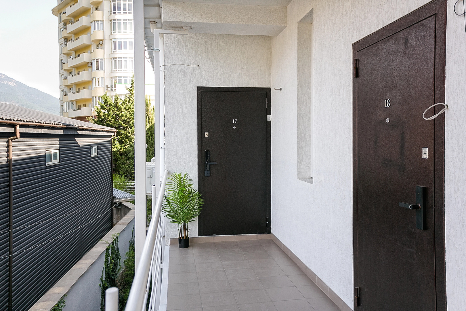 Апартаменты Щорса 42