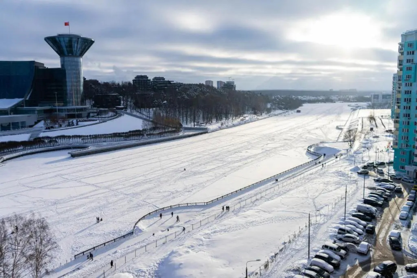 Апартаменты Студия с камином, деревом и видом на реку
