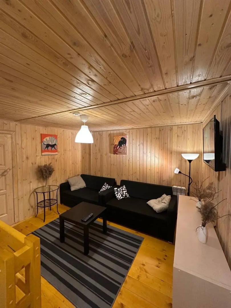 Частный дом Стильный Уютный с Чаном и Баней в Лесу прямо на Берегу Реки