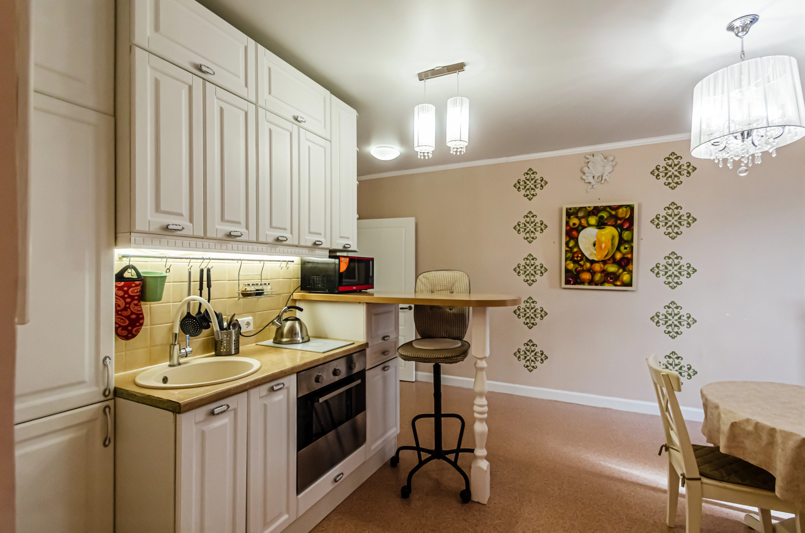 Апартаменты 2-к Квартира на Лукачева 4