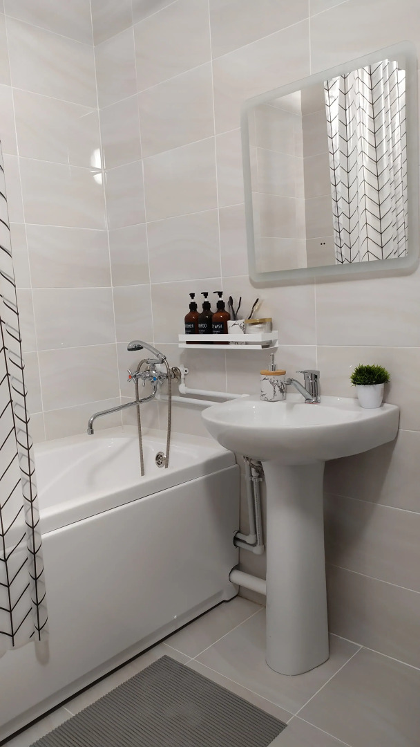 Квартира Комфортабельная Студия на Судостроительной недалеко от Красноярских Столбов и Роева Ручья