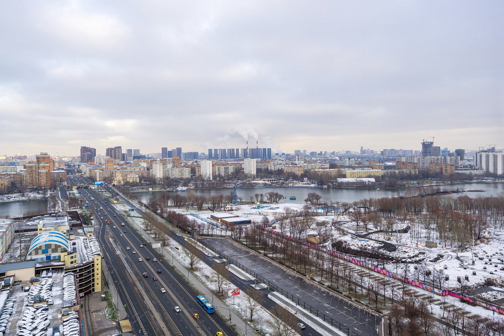 Апартаменты Бизнес-студия с видом на Москва-реку
