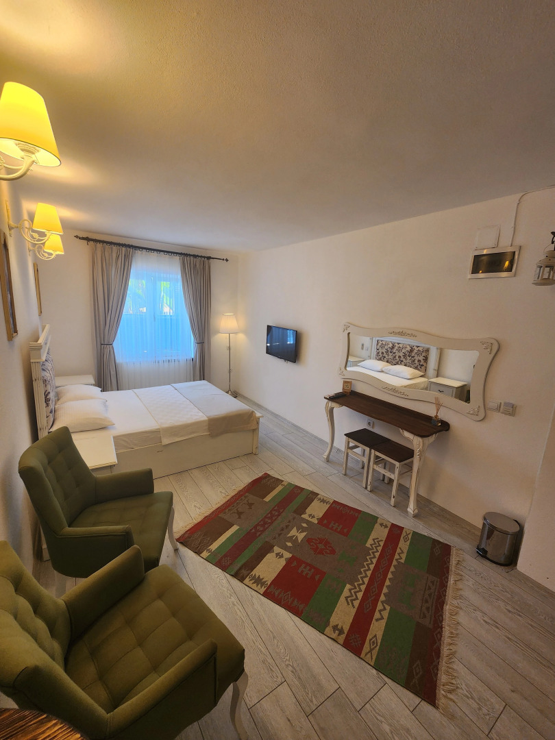 Tarcin Alacati Otel - Adults Only