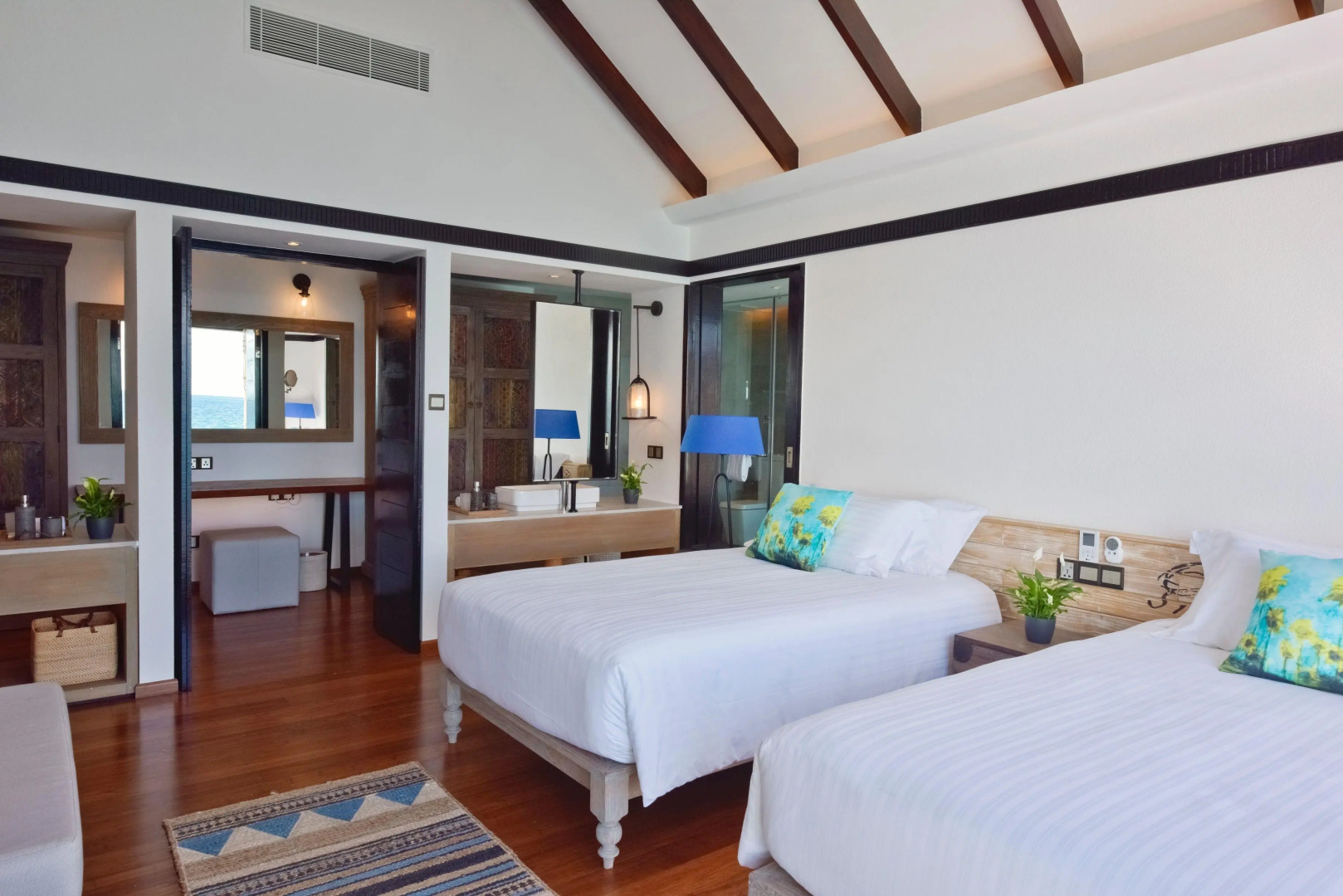 Grand Park Kodhipparu Hotel