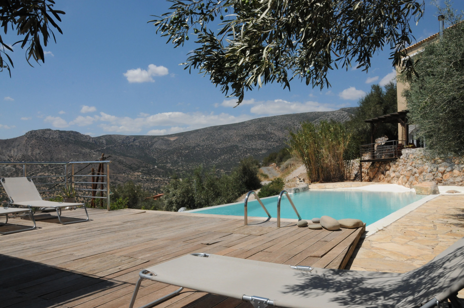 Апартаменты Melolia Farm