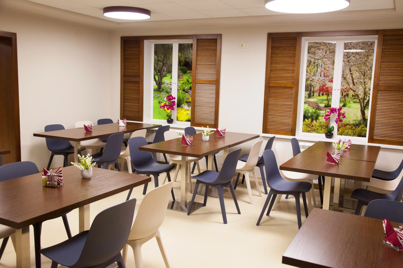 Отель Милот